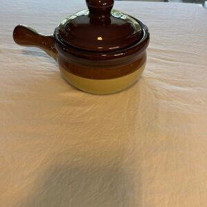 Brown and Tan stoneware ceramic Soup Bowl with Lid and handle.